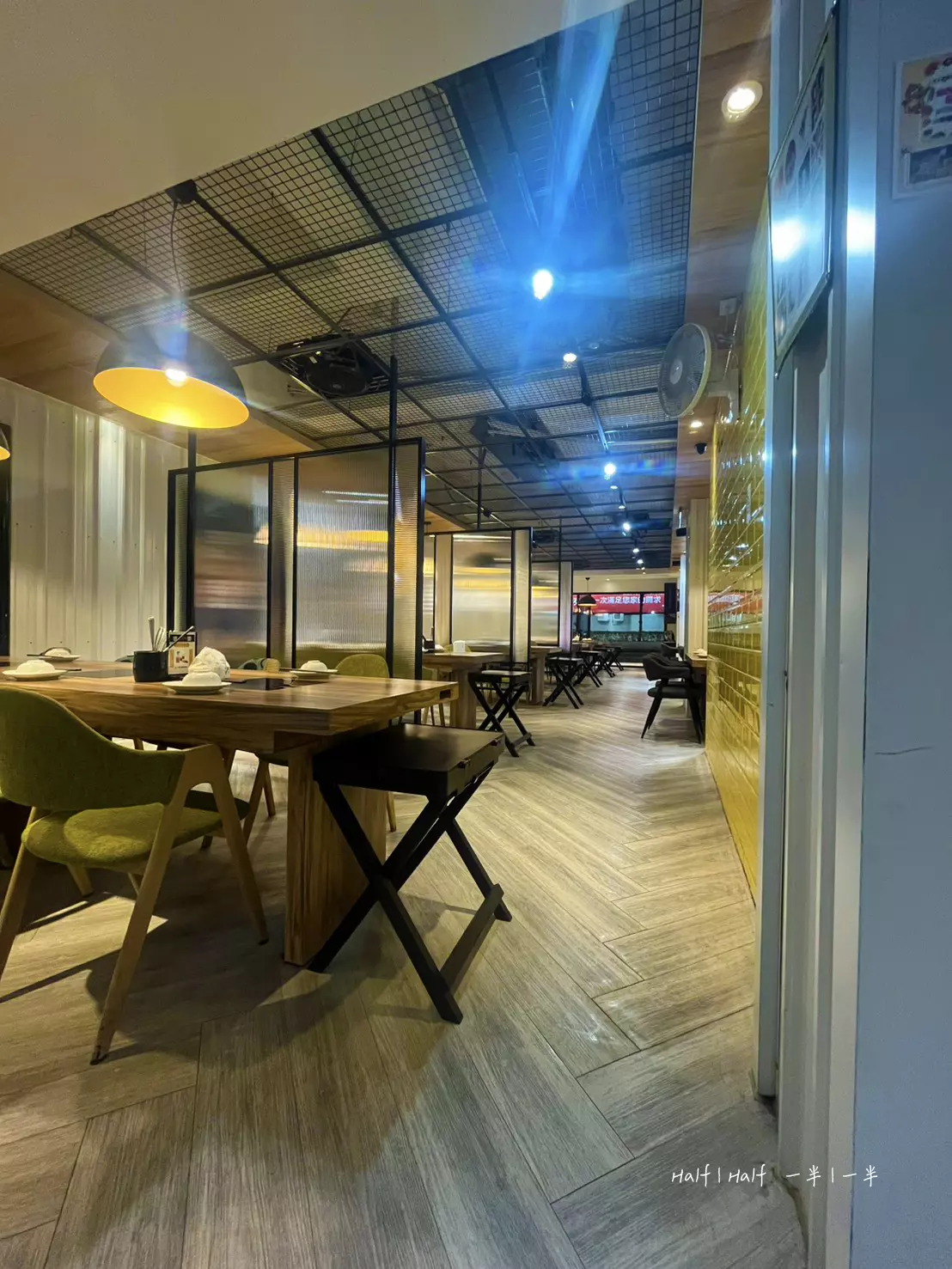 【中和】《燙燙極緻涮涮鍋》FEITENG Shabu Shabu,這餐吃的是低潮的救贖 20 燙燙極緻涮涮鍋的環境,明亮乾淨又舒適。